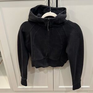 Lululemon cropped scuba hoodie. Black XS/S